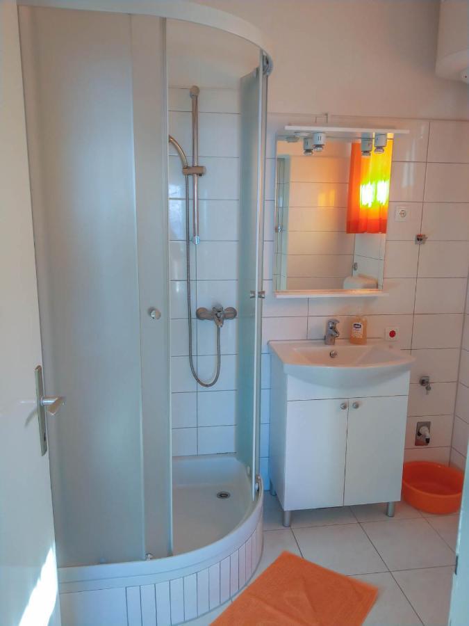 Apartman Riva K Podgora Exterior foto