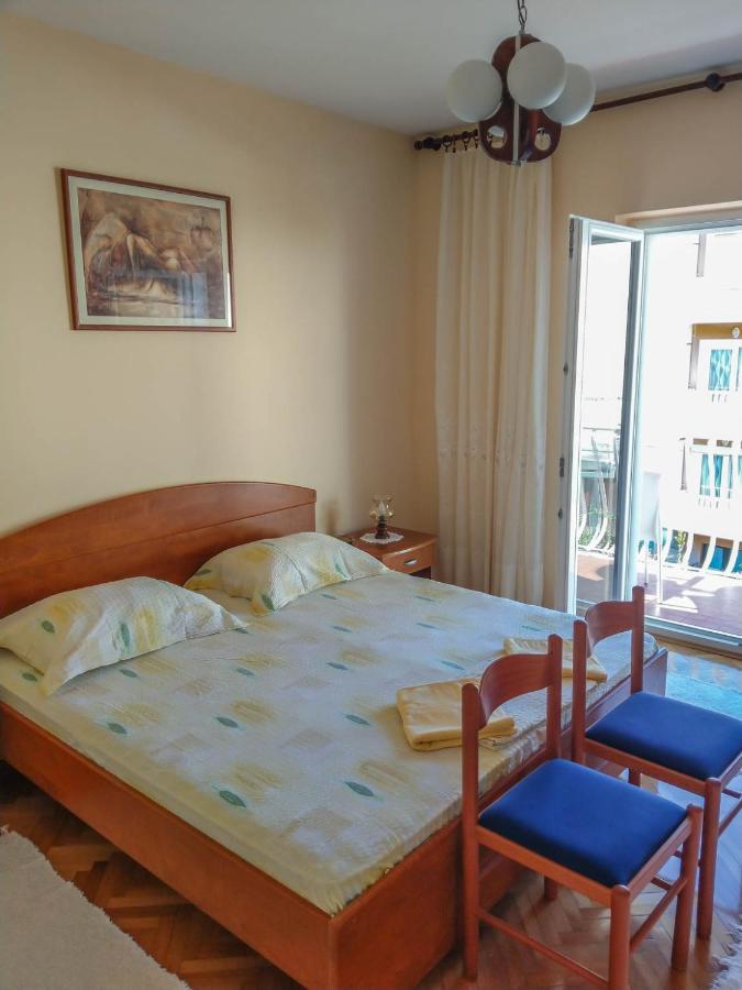 Apartman Riva K Podgora Exterior foto